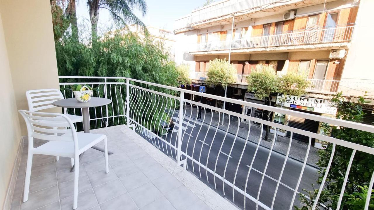 Palazzo Mauro Sorrento Luxury Rooms Экстерьер фото