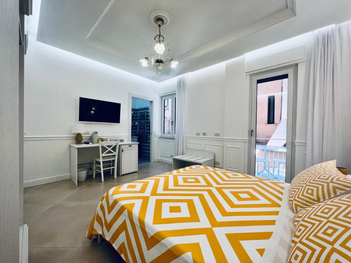Palazzo Mauro Sorrento Luxury Rooms Экстерьер фото