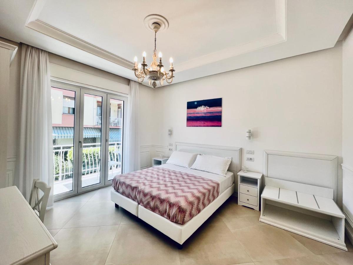 Palazzo Mauro Sorrento Luxury Rooms Экстерьер фото