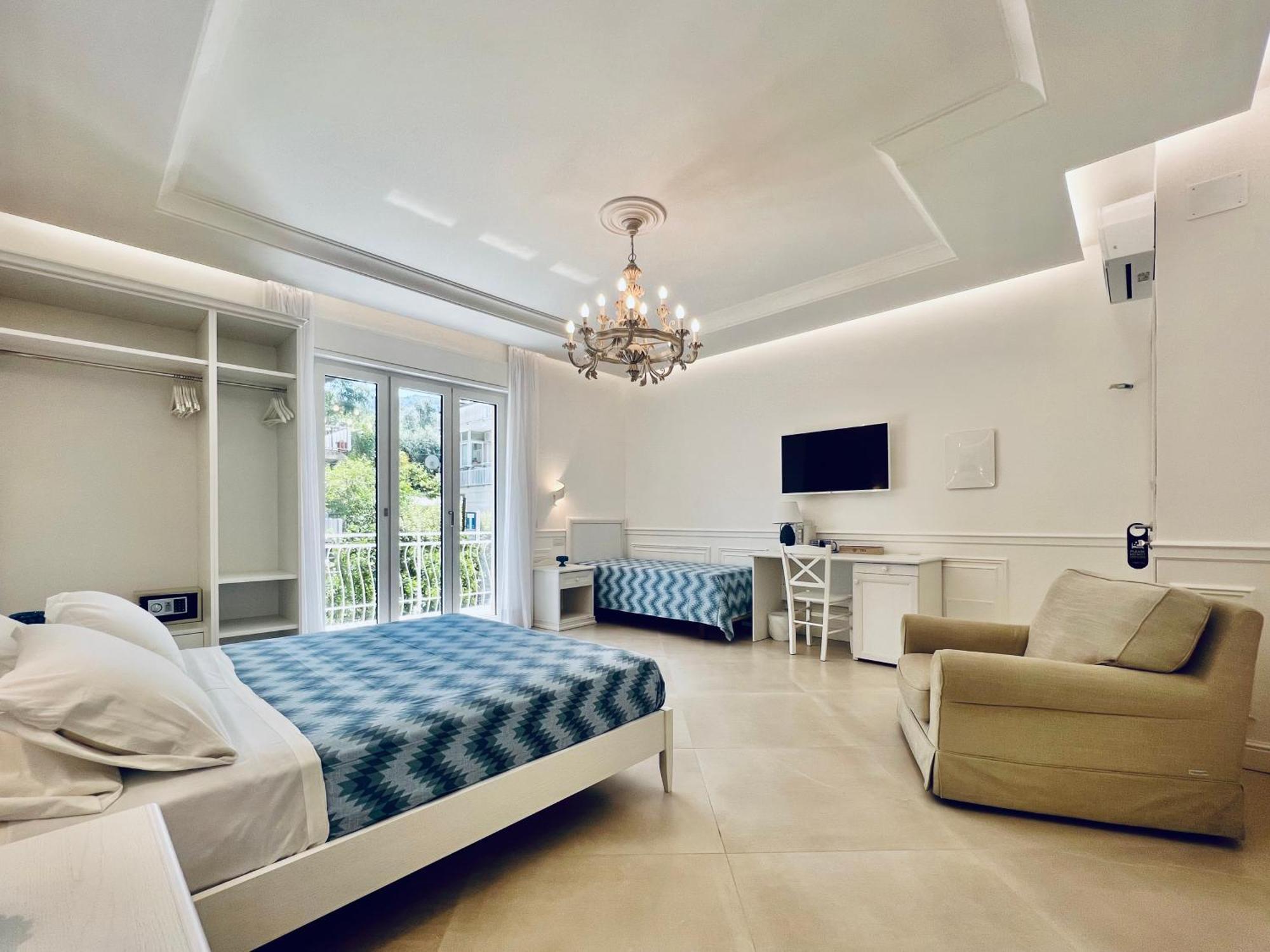 Palazzo Mauro Sorrento Luxury Rooms Экстерьер фото